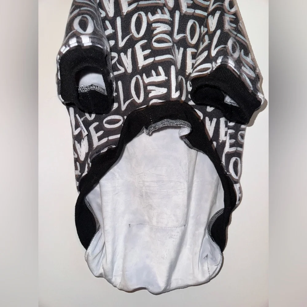 LOVE Black And White Stretch Hoodie Size XXL (For MEDIUM Sized Dogs)